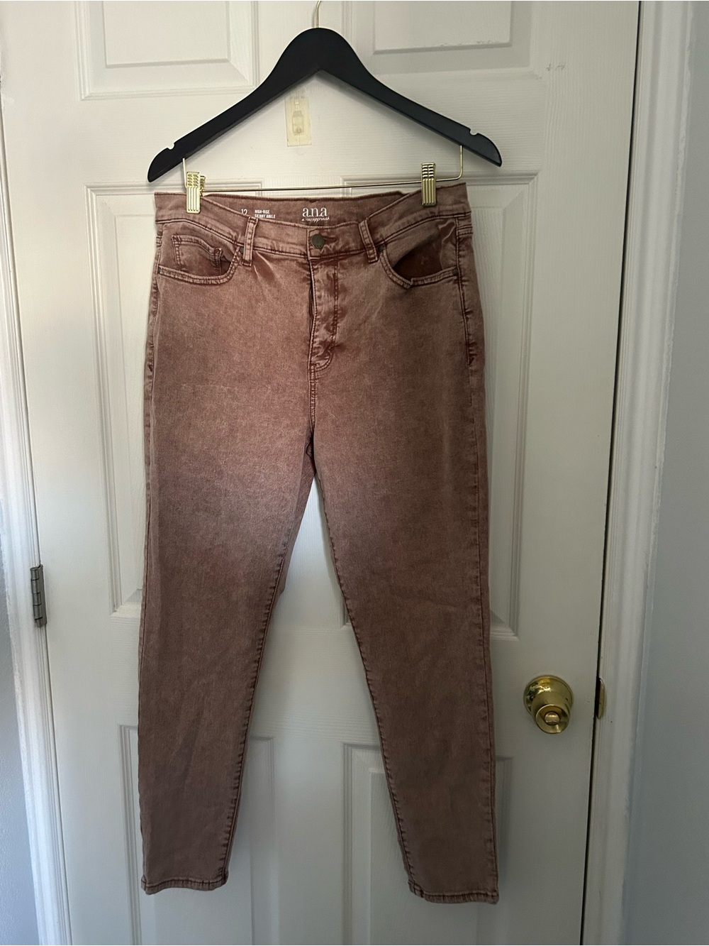 a.n.a Slim Fit Skinny Jeans in Washed Brown